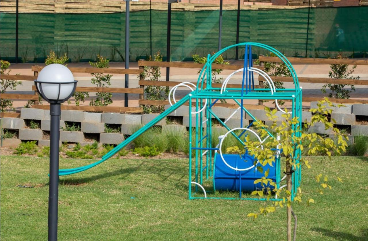 The Blyde Riverwalk Estate, Crystal Lagoon, Pretoria East Екстер'єр фото
